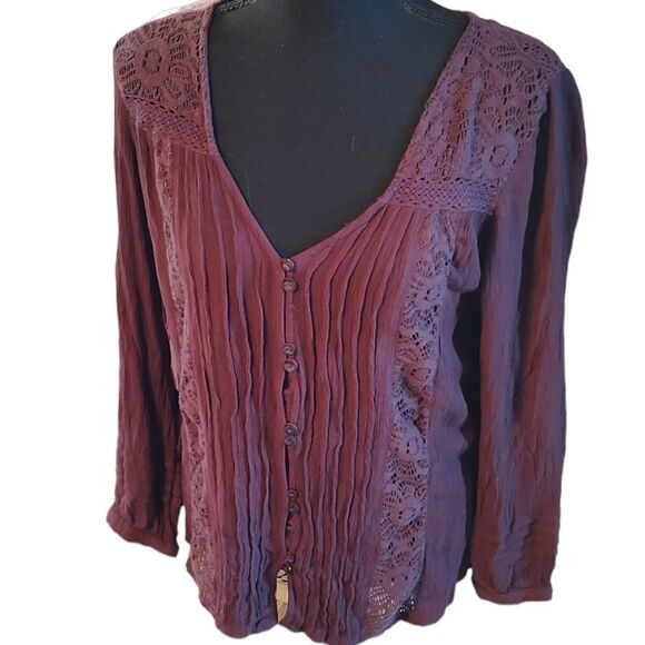 American Eagle Plum Crochet Lace Blouse Medium - Picture 2 of 5